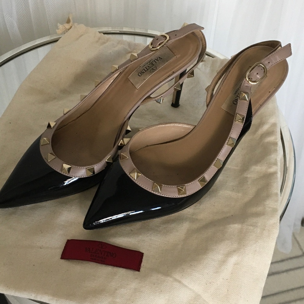 Valentino Black Patent Leather 3”Heels with Gold Studs Dusty/Rose Size 7.5
